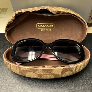 Coach 8002 Sunglasses Victoria